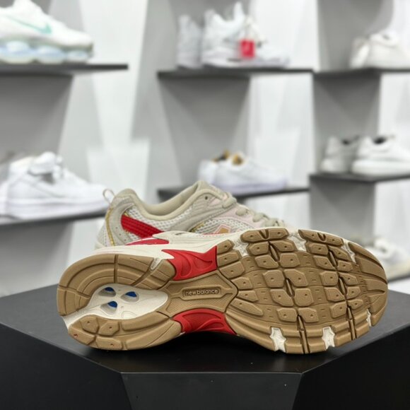 New Balance Cypher Spring Festival Edition  Women\'s New Balance 530 “Festival Edition” Running Shoes - Beige White Red